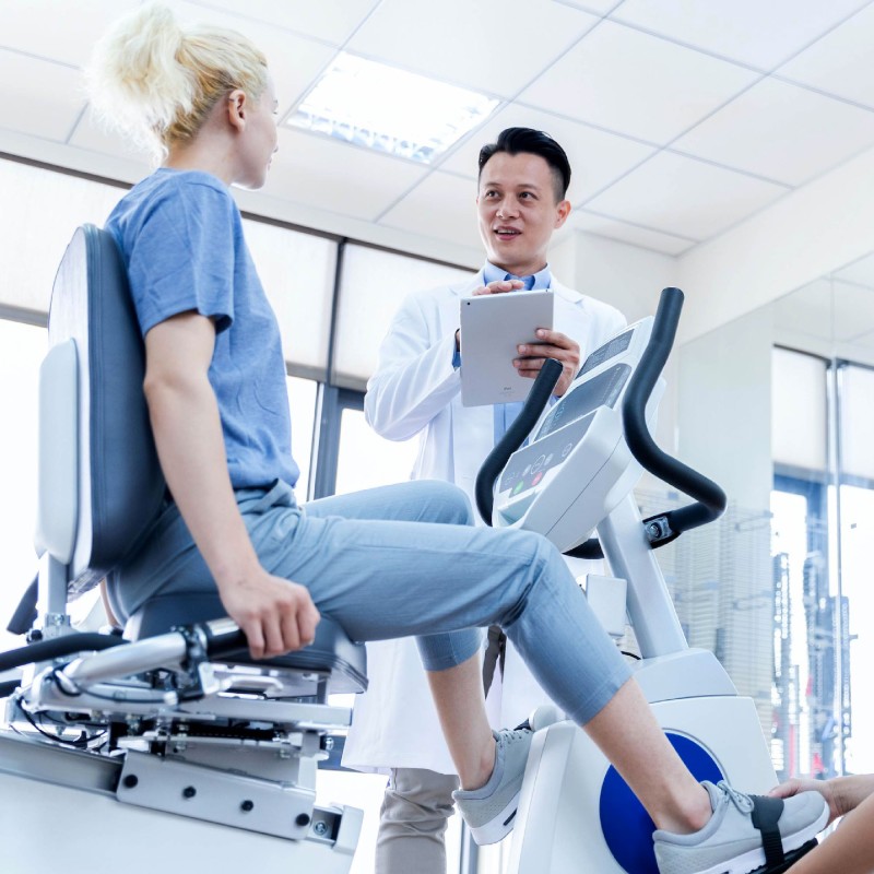 ReCare 7.0R - Vélo ergomètre semi-allongé de rééducation - Fitness et réathlétisation - Kinésithérapie - DYACO MEDICAL