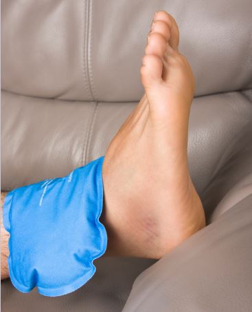Compresse froide Colpac en kinésithérapie pour œdème