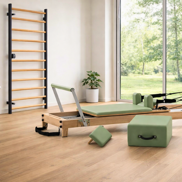 Reformer Pilates utilisé en kinésithérapie pour la rééducation fonctionnelle