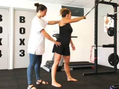Crosstraining en kinésithérapie : quels équipements choisir pour la rééducation 